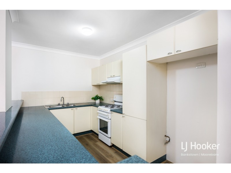 15/4 Mead Drive, Chipping Norton NSW 2170