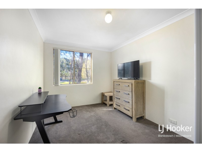15/4 Mead Drive, Chipping Norton NSW 2170