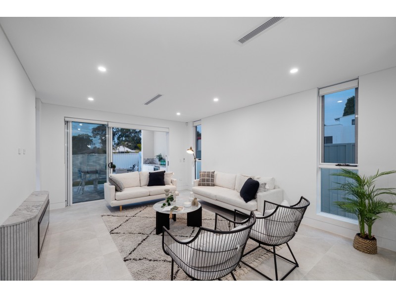 6B MacKenzie Street, Revesby NSW 2212