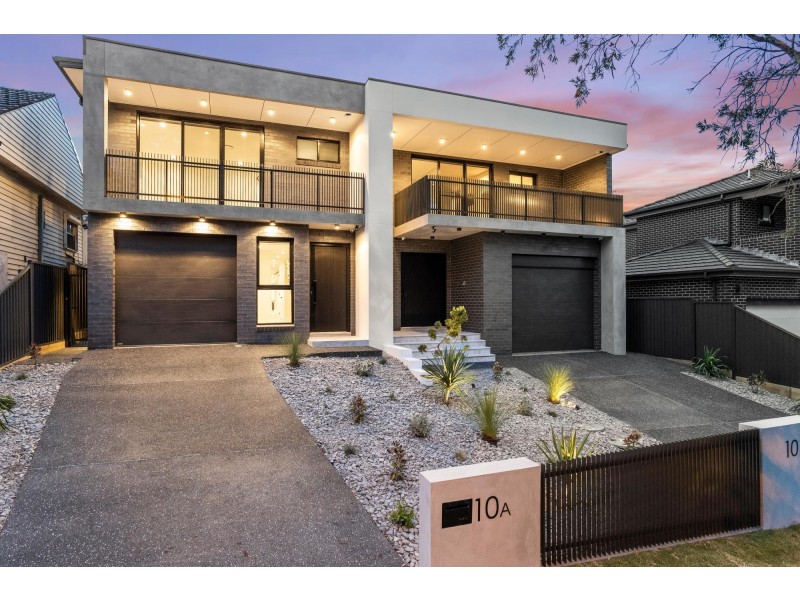 10A Georges Crescent, Georges Hall NSW 2198