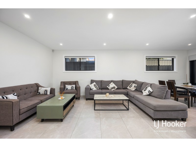 10A Georges Crescent, Georges Hall NSW 2198