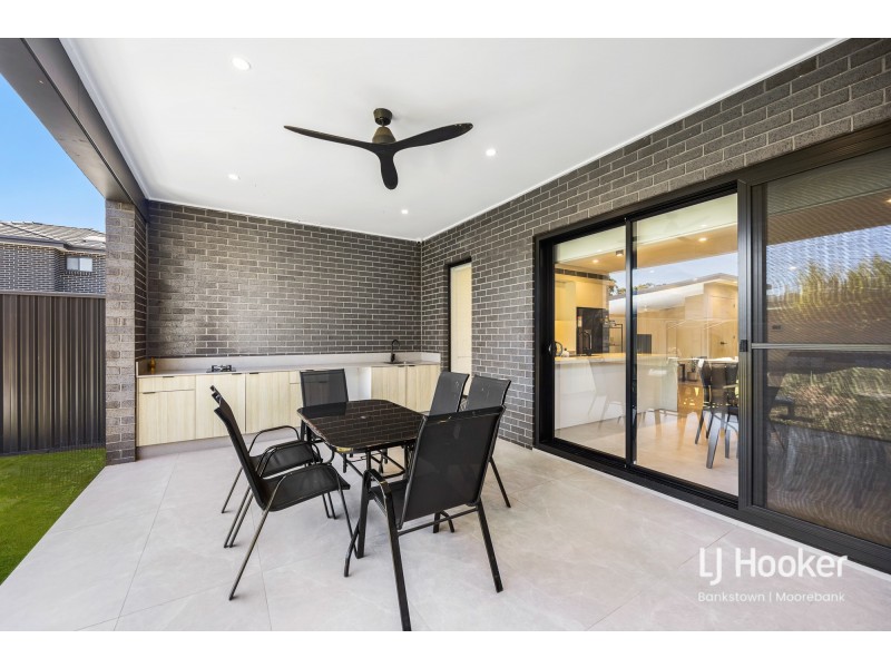 10A Georges Crescent, Georges Hall NSW 2198