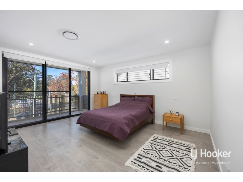 10A Georges Crescent, Georges Hall NSW 2198