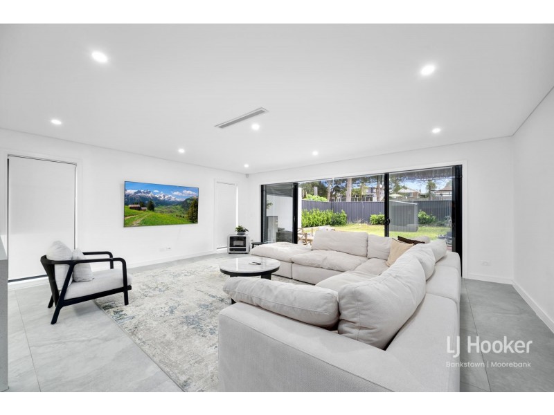 8 Collins Crescent, Yagoona NSW 2199