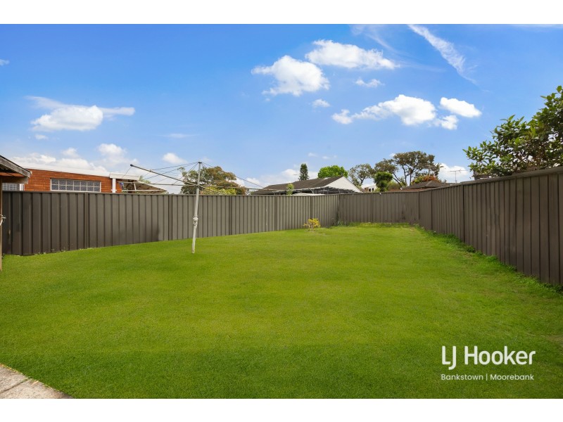 45 Renton Avenue, Moorebank NSW 2170