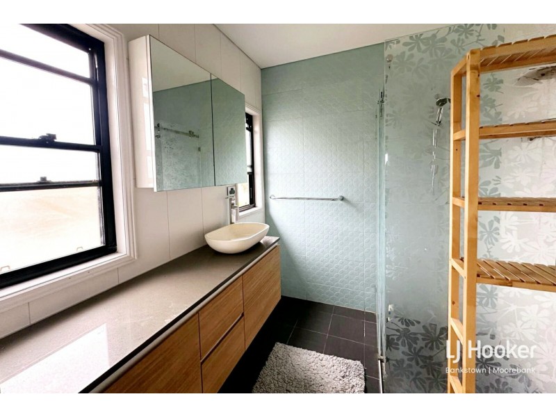 30 Forsyth Street, Kingsgrove NSW 2208