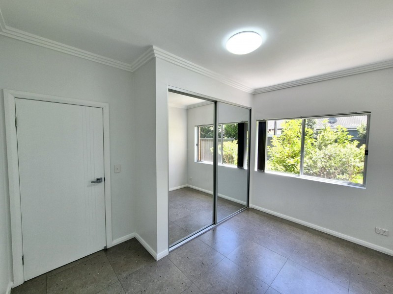 8/30-32 Third Avenue, Macquarie Fields NSW 2564