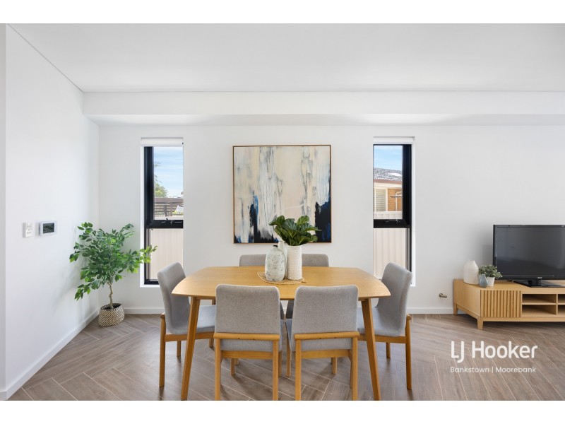 1/43 Craig Avenue, Moorebank NSW 2170