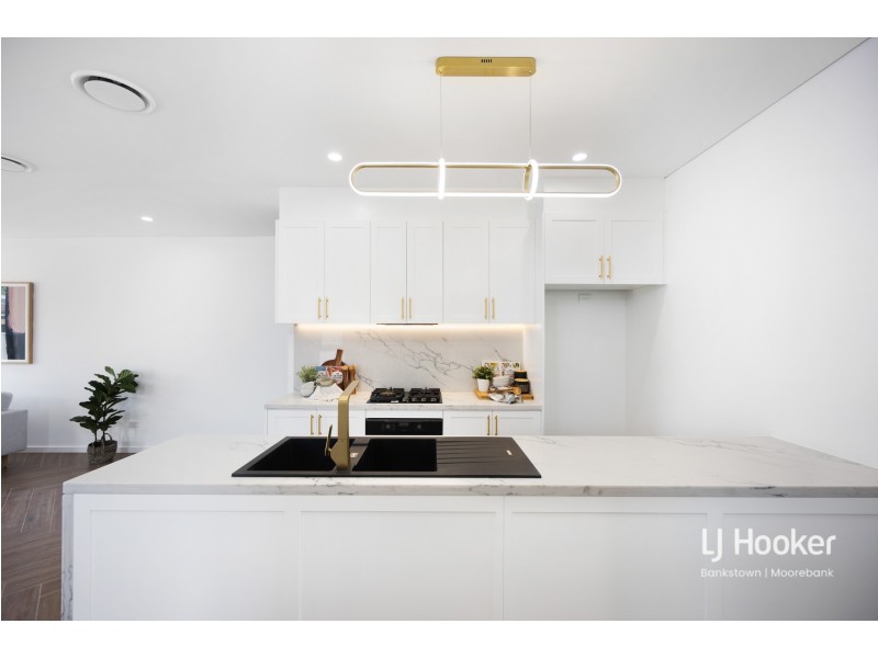 1/43 Craig Avenue, Moorebank NSW 2170
