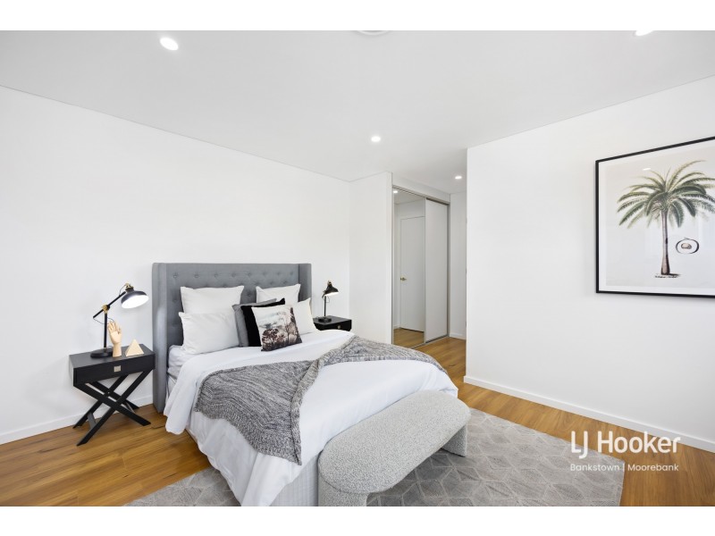 1/43 Craig Avenue, Moorebank NSW 2170