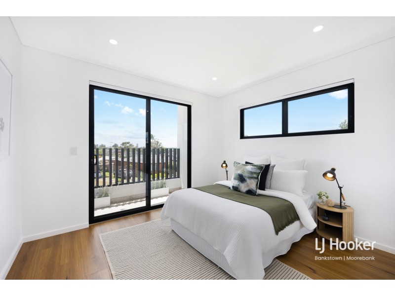 1/43 Craig Avenue, Moorebank NSW 2170