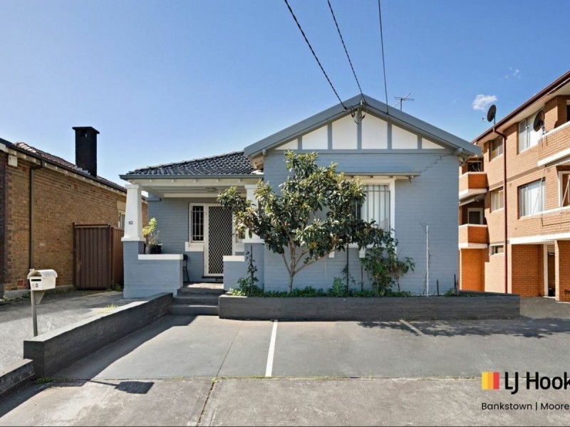 82 Broadway, Punchbowl NSW 2196