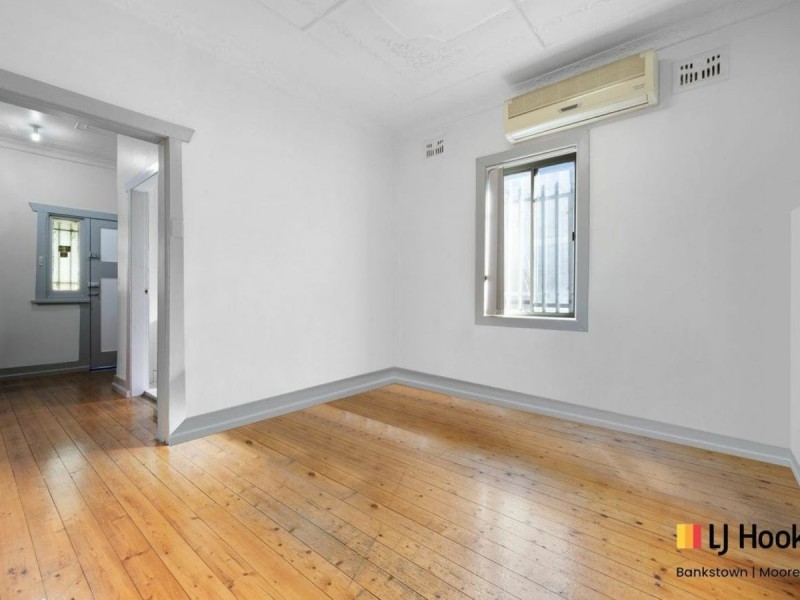 82 Broadway, Punchbowl NSW 2196