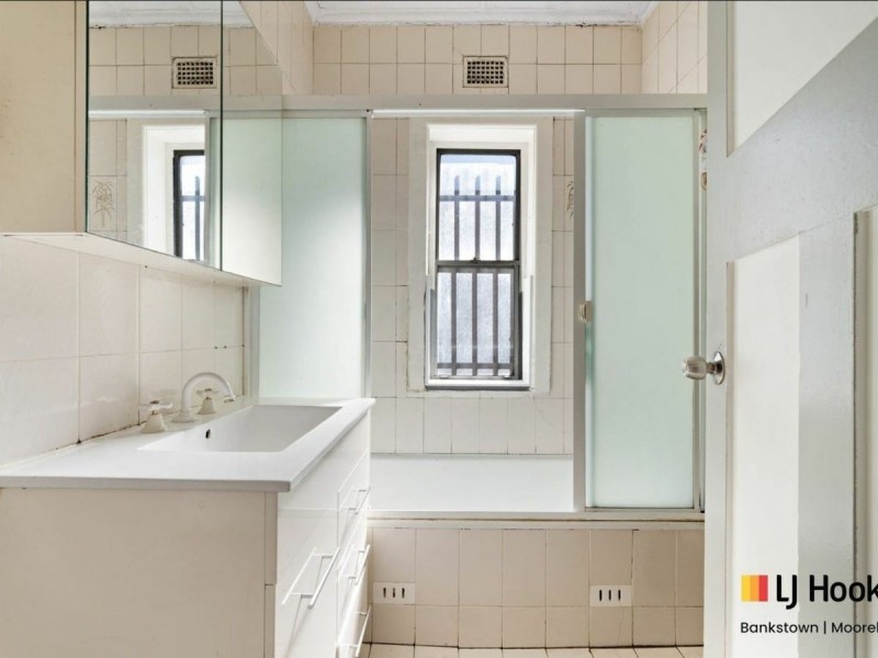 82 Broadway, Punchbowl NSW 2196