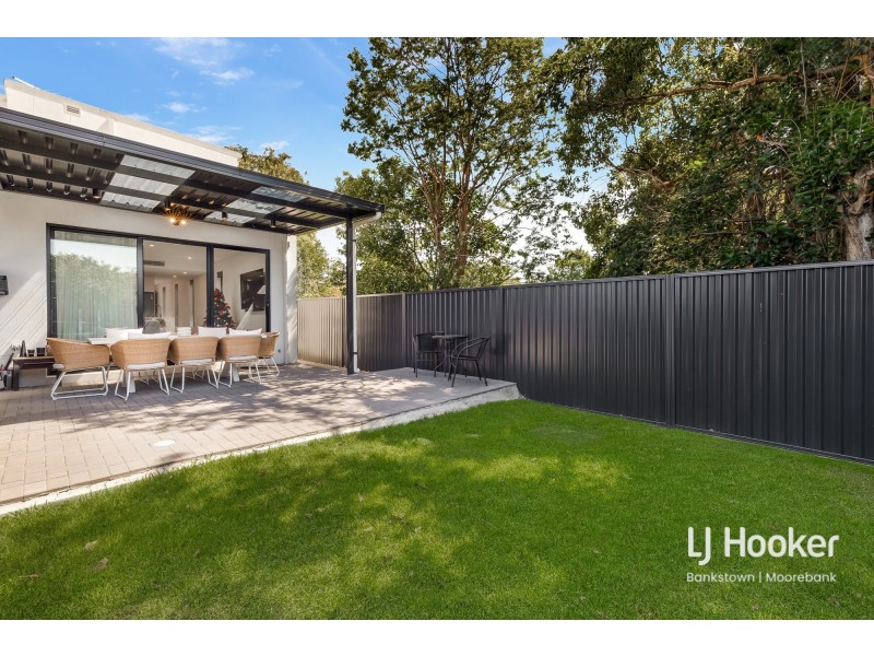4/14 Dredge Avenue, Moorebank NSW 2170