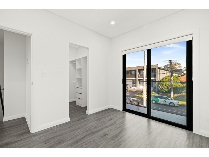 4/22 Boolarong Avenue, Chipping Norton NSW 2170