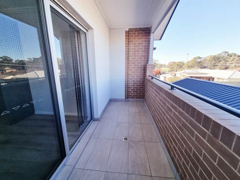 18/30-32 Third Avenue, Macquarie Fields NSW 2564