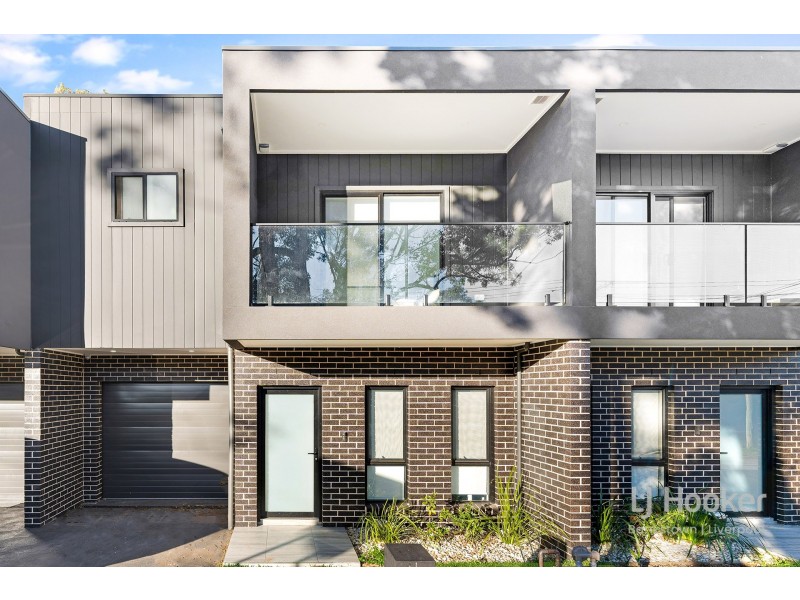 2/22 Boolarong Avenue, Chipping Norton NSW 2170