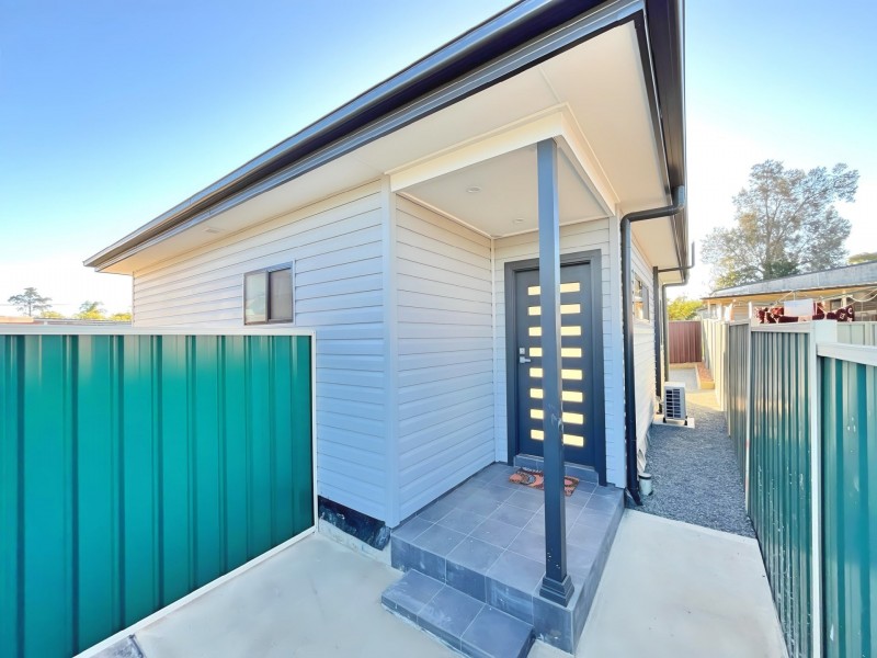 209A Graham Ave, Lurnea NSW 2170