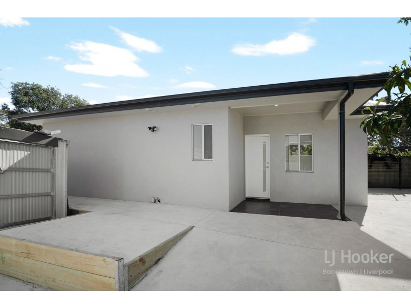 28A Larien Crescent, Birrong NSW 2143
