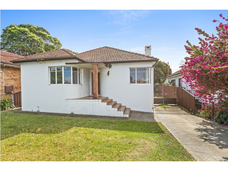 74 Davies Road, Padstow NSW 2211