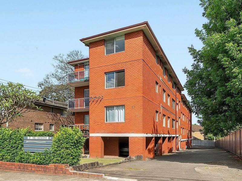 9/17 The Crescent, Berala NSW 2141