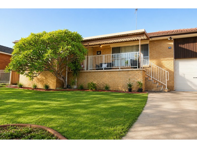 15 Whitemore Avenue, Georges Hall NSW 2198