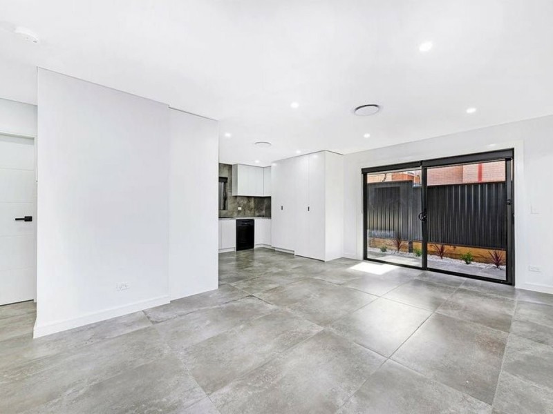 1/28 Simmat Avenue, Condell Park NSW 2200