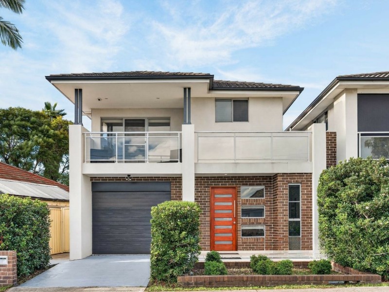 24A Salamaua Cres, Holsworthy NSW 2173