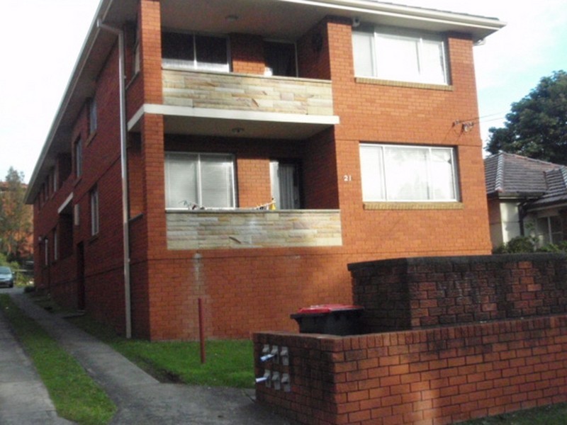 2/21 Chapel Street, Roselands NSW 2196