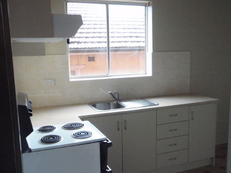 2/21 Chapel Street, Roselands NSW 2196