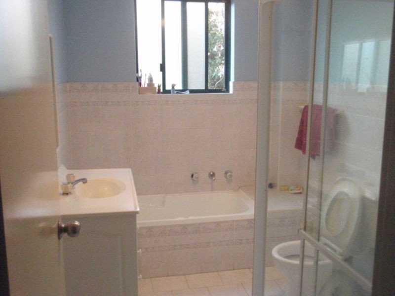 28/19-25 Sir Joseph Banks Street, Bankstown NSW 2200