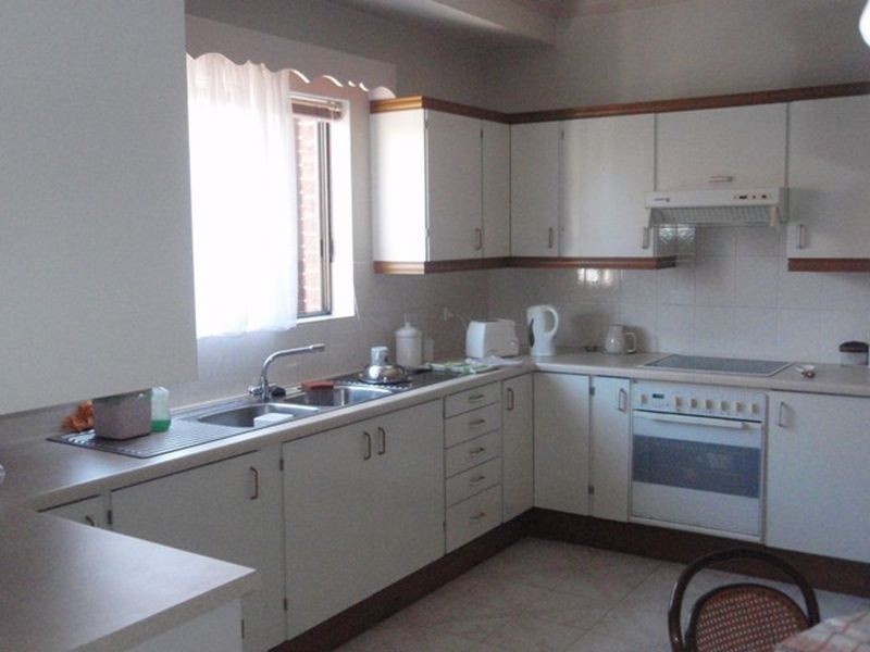 14 Mccahons Avenue, Georges Hall NSW 2198