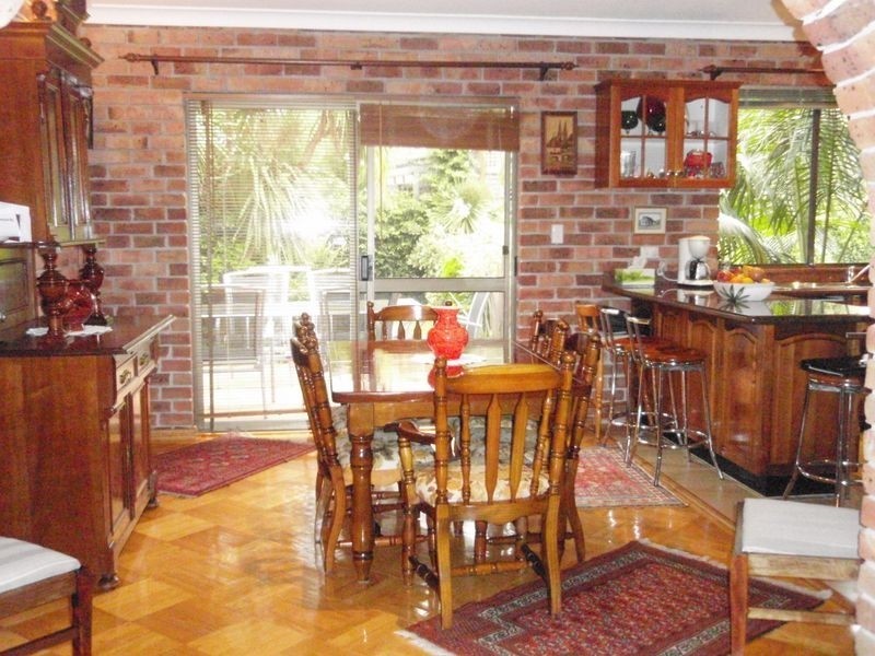 73 Sturt Avenue, Georges Hall NSW 2198