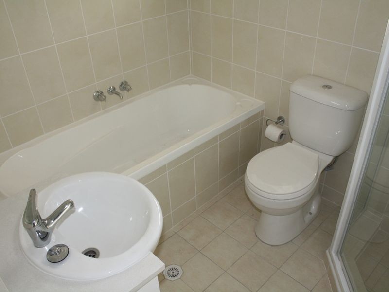 6 Higgins Street, Condell Park NSW 2200