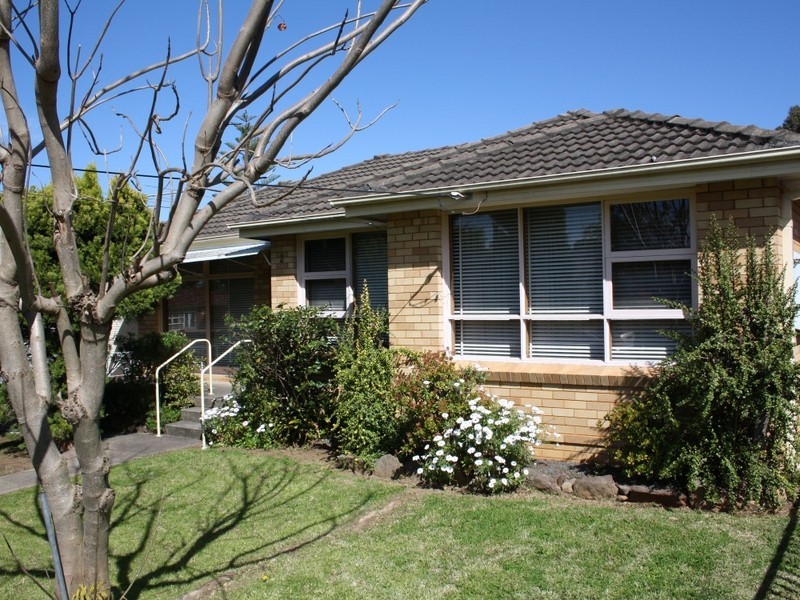 2 Gail Place, Bankstown NSW 2200