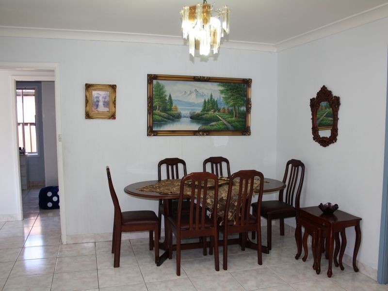 53 Amaroo Avenue, Georges Hall NSW 2198