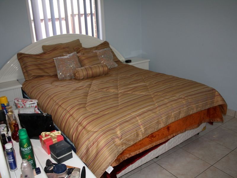 53 Amaroo Avenue, Georges Hall NSW 2198