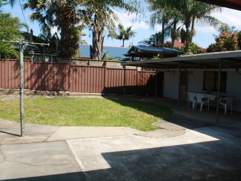 53 Amaroo Avenue, Georges Hall NSW 2198