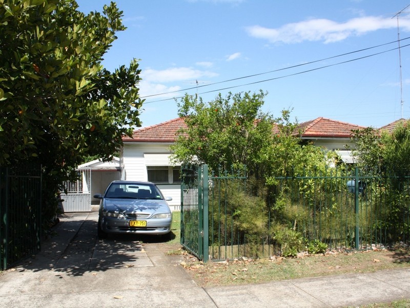 134 South Terrace, Bankstown NSW 2200