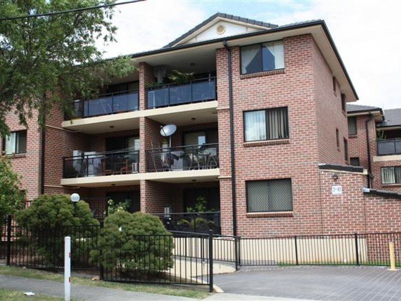 2/2-10 Mulla Road, Yagoona NSW 2199