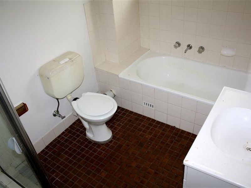 8/36 SIR JOSEPH BANKS STREET, Bankstown NSW 2200