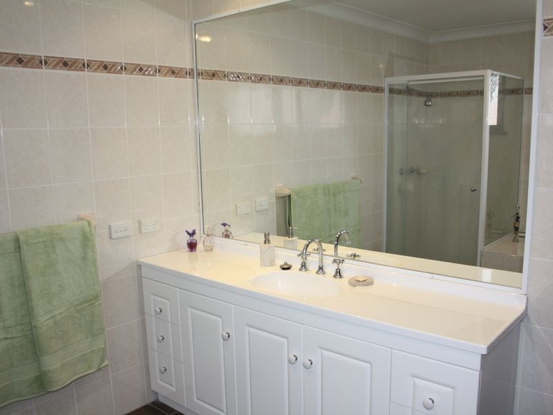 6 Harden Crescent, Georges Hall NSW 2198