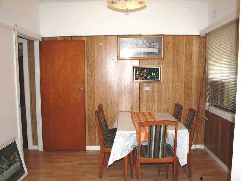 32 Como Road, Greenacre NSW 2190