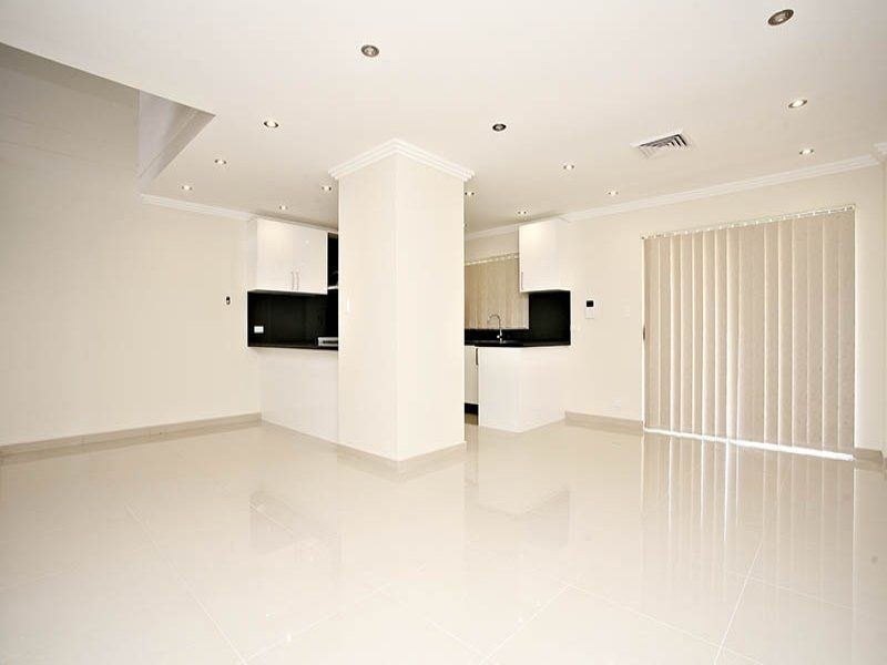 93 Highview Avenue, Greenacre NSW 2190