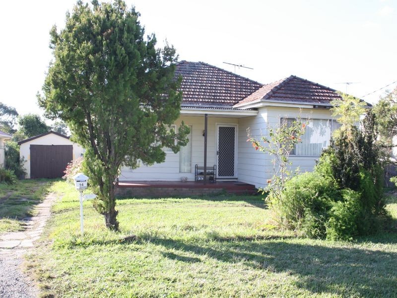 14 Chifley Avenue, Sefton NSW 2162