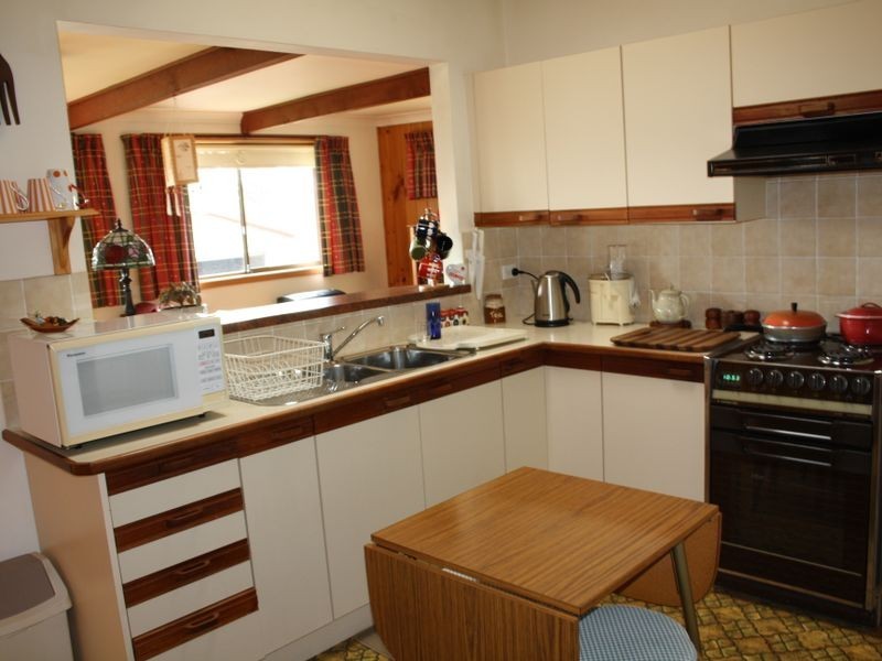 10 Riga Avenue, Greenacre NSW 2190