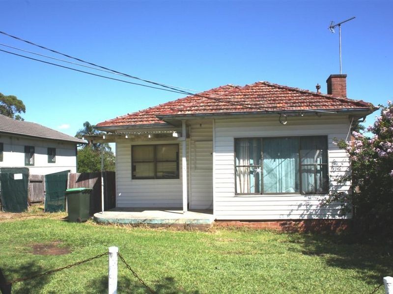 152 The Avenue, Condell Park NSW 2200