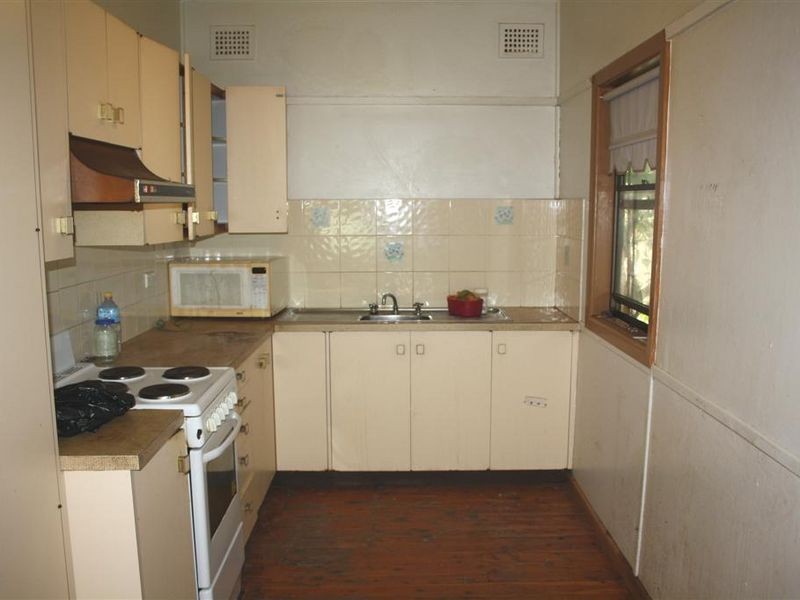 152 The Avenue, Condell Park NSW 2200