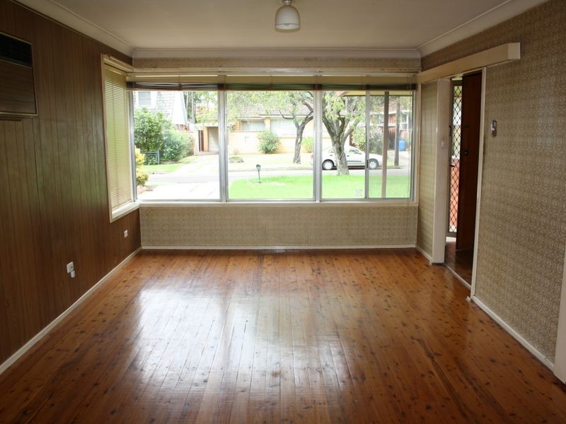 4 Lentara Court, Georges Hall NSW 2198